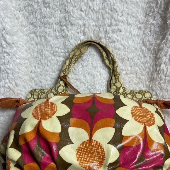 Fossil Key-Per Coated Canvas Floral Large Tote Bag With Key top magnetic closure - Picture 8 of 14
